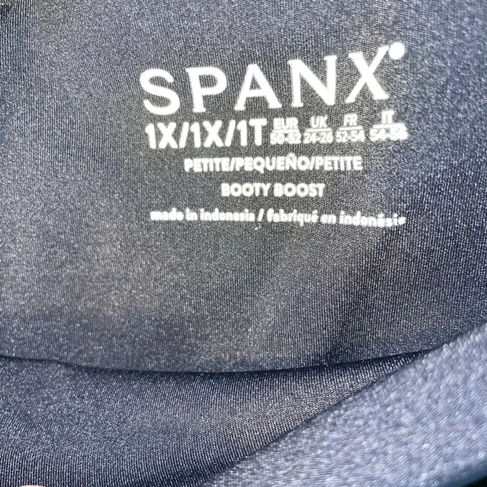 SPANX Shape Booty Boost Active Flare Pants Women's 1X Petite 50432R - Picture 3 of 5